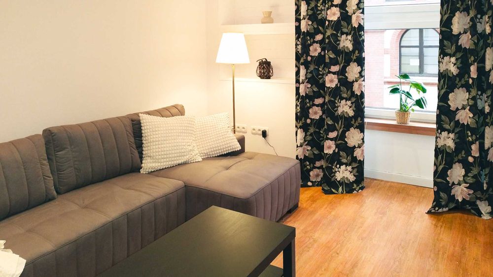 Przytulne, umeblowane 2-pokojowe mieszkanie w Koźlu obok rynku