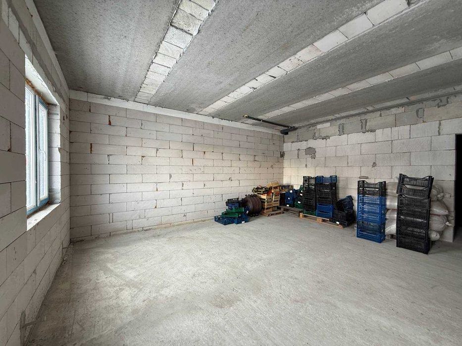 Продаж будинку в селі Іваниківка