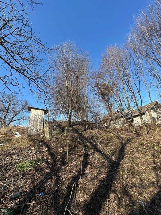 Продається земельна ділянка в селі Вікторів