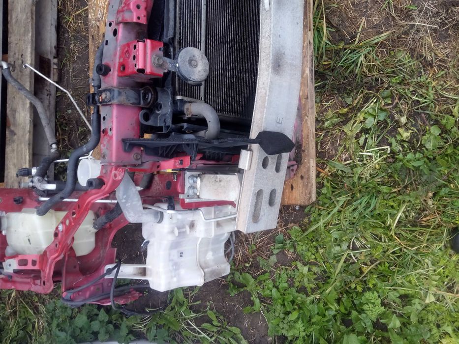 TOYOTA PRIUS III 09-15 przód chłodnice belka pas podłużnice komplet