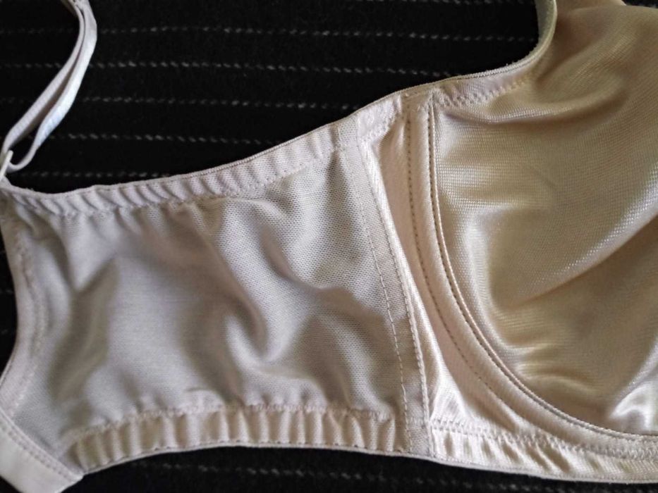 Biustonosz M&S 70DD