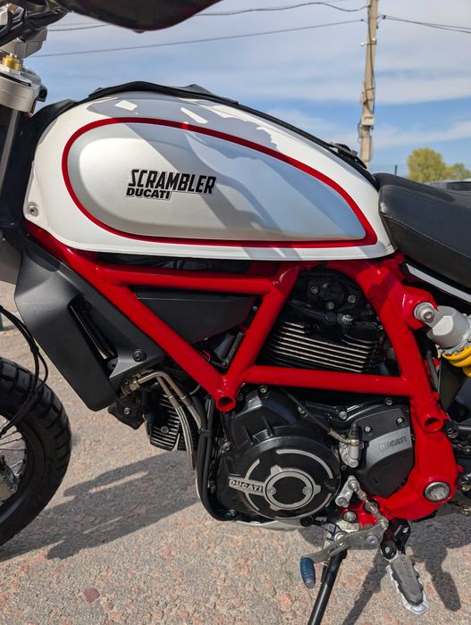 Мотоцикл Ducati Scrambler 800 ABS Desert Sled MoToBaZa