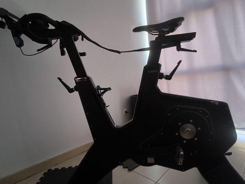 Bicicleta indoor Tacx neo bike