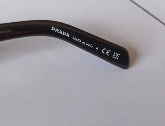 Okulary  przeciwsłoneczne Prada