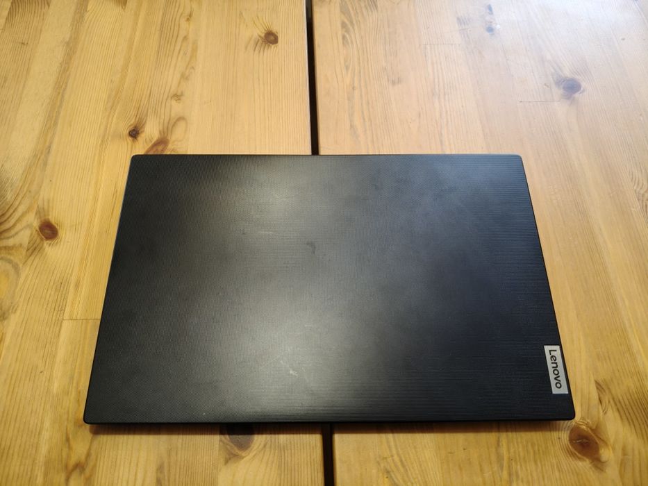 Laptop Lenovo V15 G5 SSD 512 gb 15,6 cali