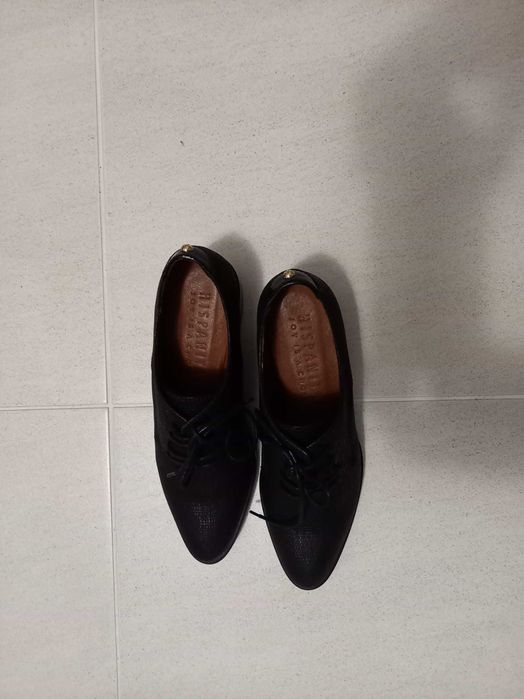 Sapatos novos marca Hispanitas