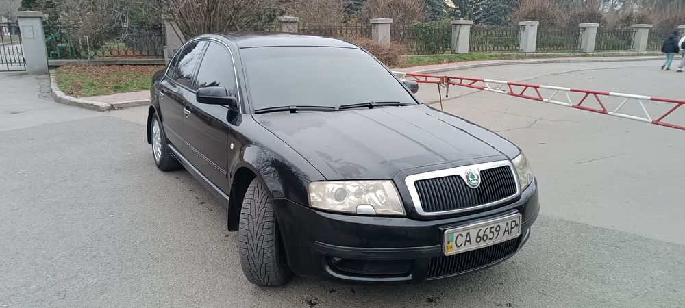 Skoda Superb awt 1.8 MT