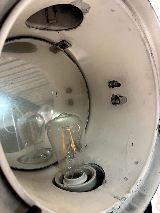 Par de lanternas sec. XX