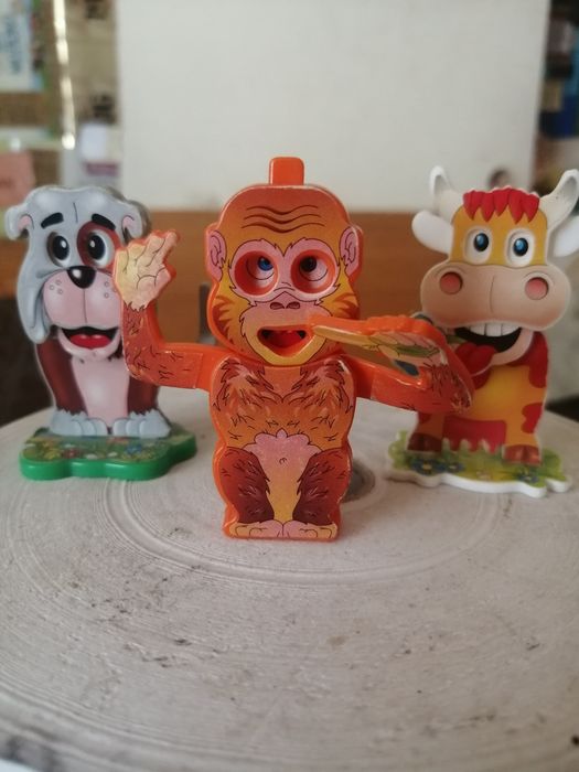 Продам коллекционные киндеры одним лотом.