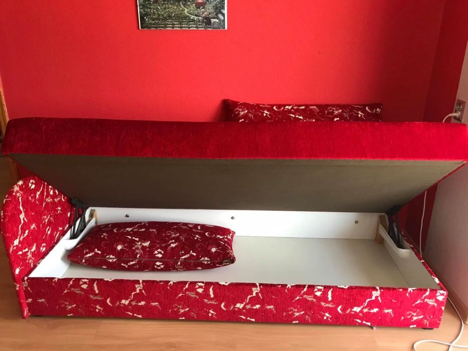 Łóżko sofa czerwone