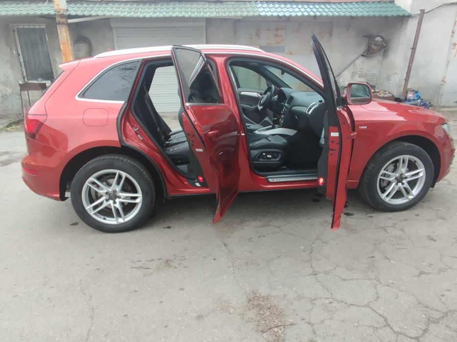 AUDI Q5 2014 S-LINE 2,0 бензин автомат quattro
