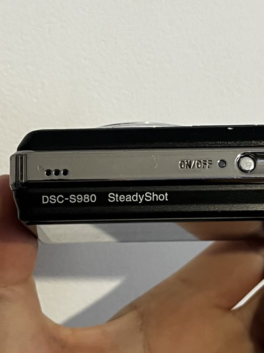Sony Cyber-shot DSC-S980