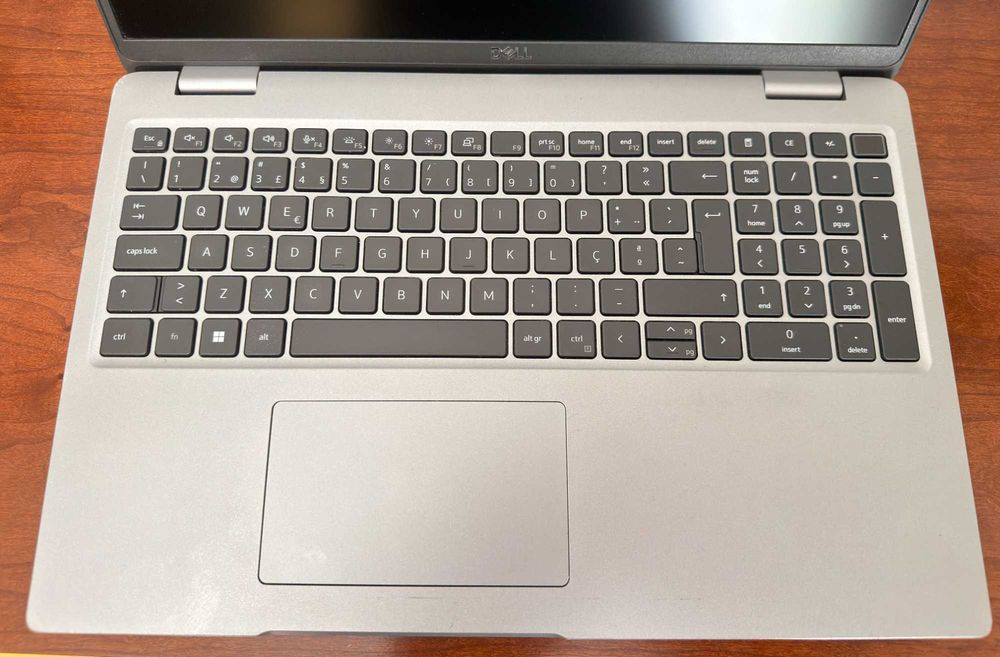 Dell Latitude 5540|15.6"FullHD|i5-1335u c/10Cores!|16b Ram|Ssd 512Gb|
