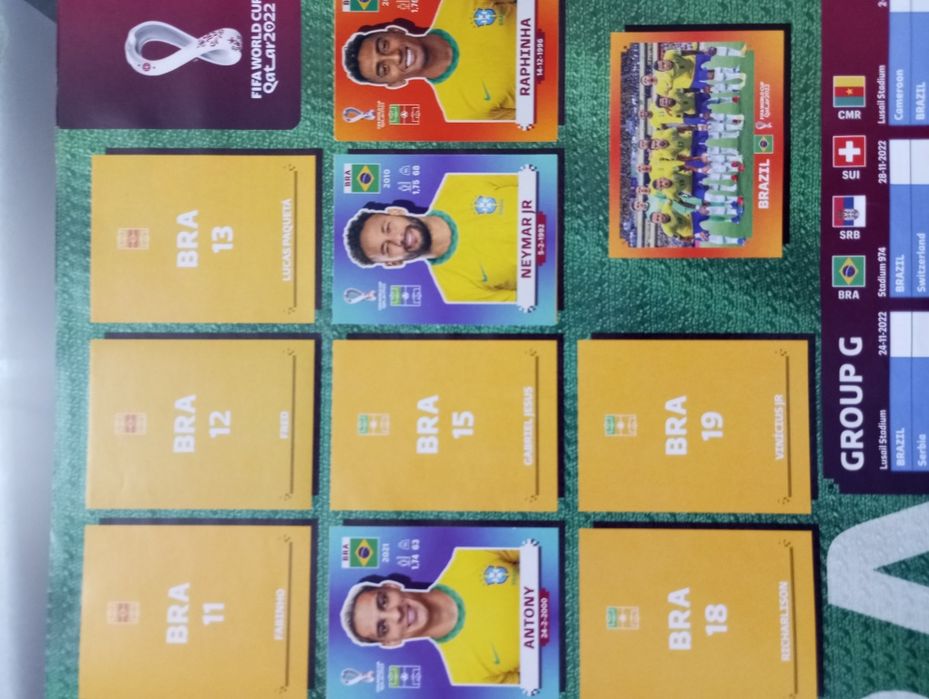 Álbum Panini Mundial Qatar 2022 – Capa Dura – Quase Completo – Com Mes