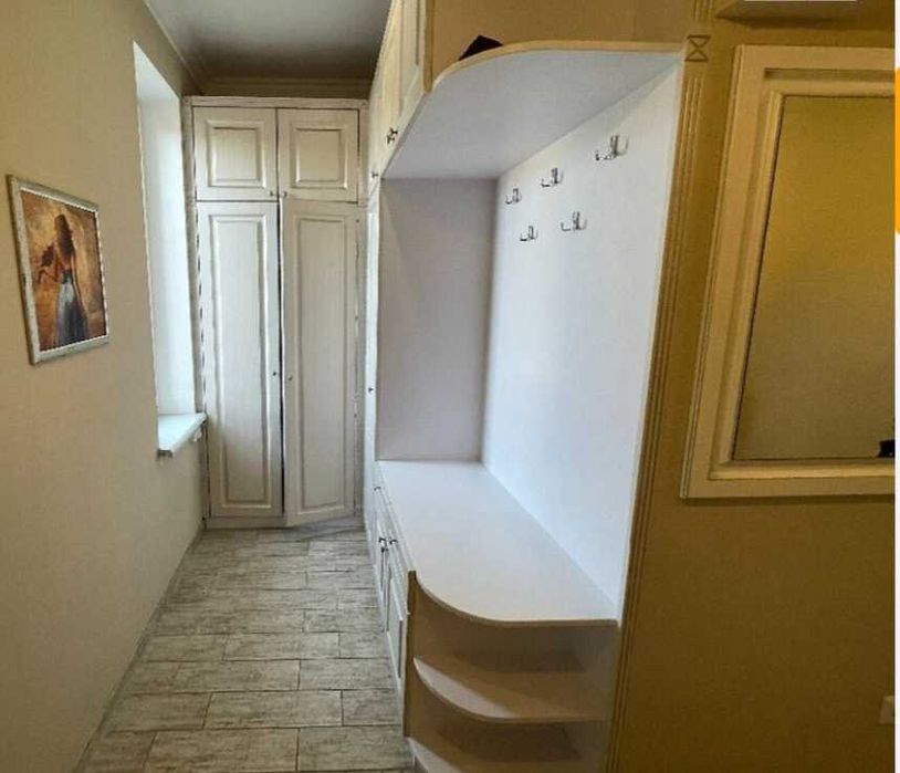 Дом в Червоном Хуторе , в доме остается все, отличное местоположение.