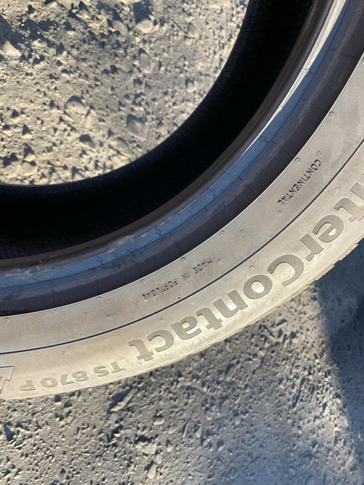 Щини 235/60 R18 Continental зима 6-7мм 2021р
