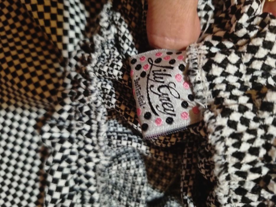 Zestaw dla dziewczynki r. 110 spodnica ,bluzka