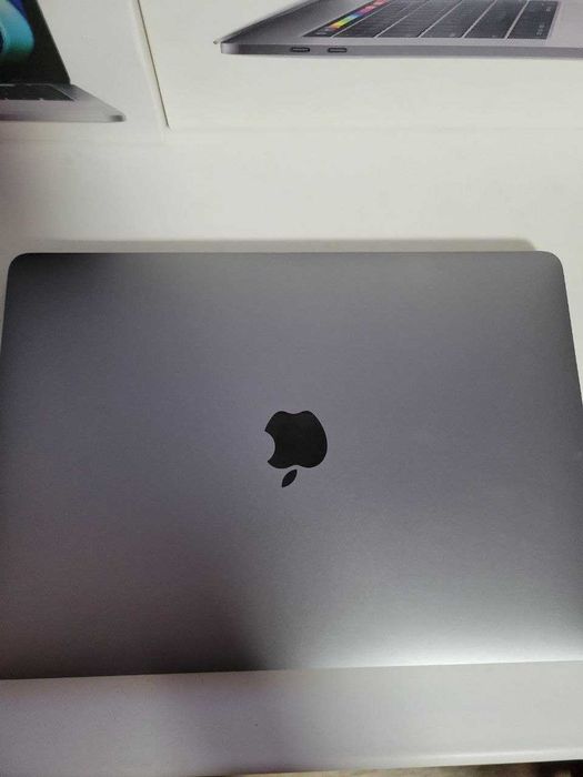 MacBook Pro 13" M2 8/256GB Space Gray
