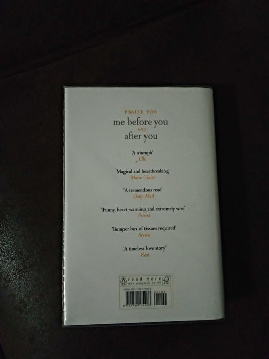 Jojo Moyes (AUTOGRAFADO) - Livro Still Me (1ª edição)