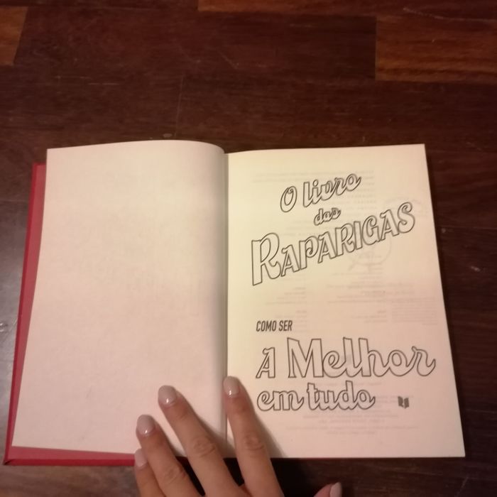 The Girls' Book – How to Be the Best at Everything64752110760707121