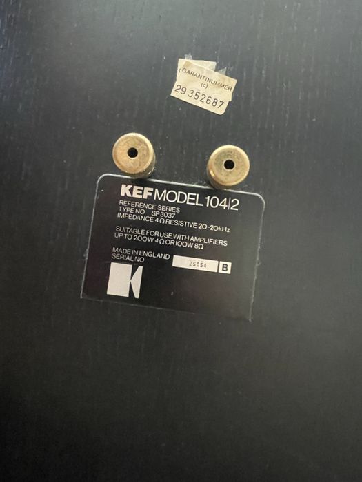 KEF reference  104/2