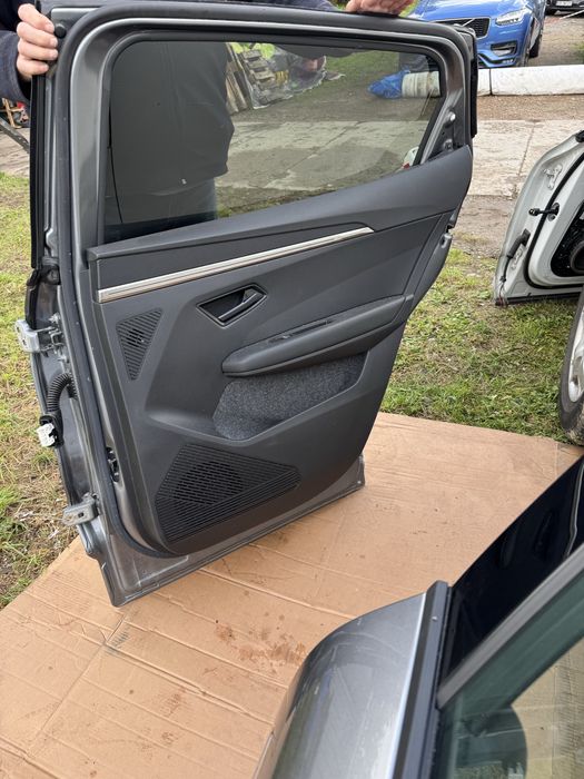 Drzwi Renault Scenic e-tech 2025 kompletne