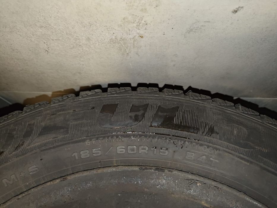 Felgi stalowe R15 z oponami