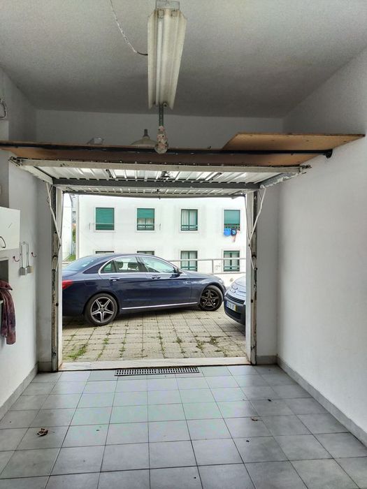 Garagem Arrenda se