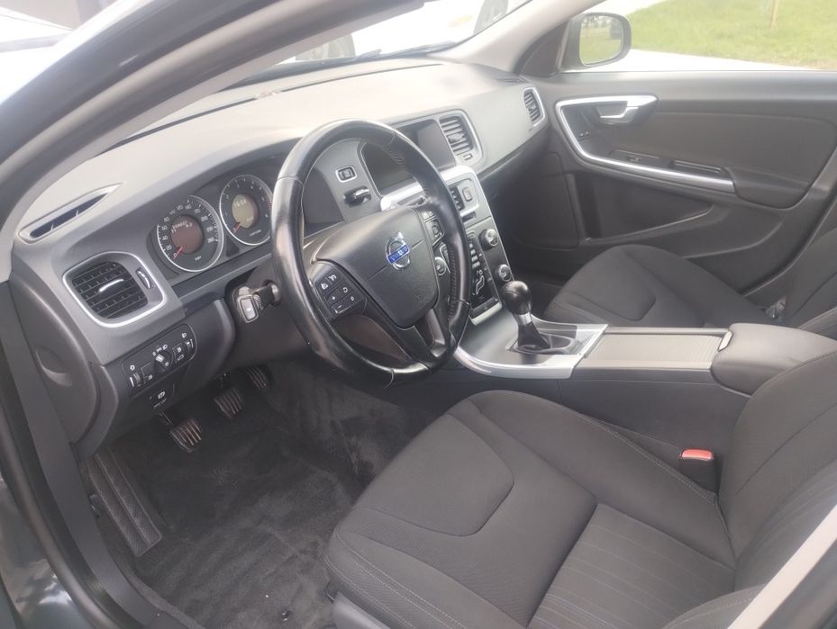 Volvo V60 - 1.6 HDI- 116km- Przebieg 220tyś-Orginał!!!
