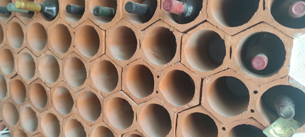 Garrafeira sextavada dupla cerâmica