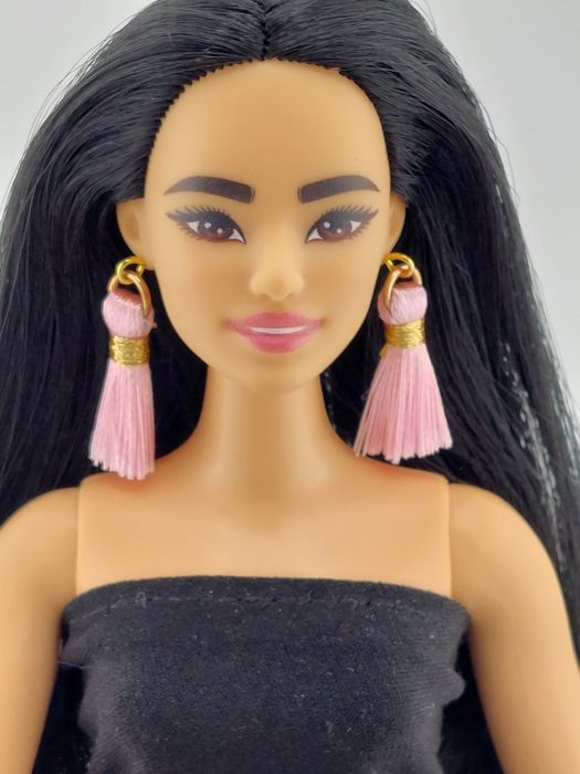 Kolczyki biżuteria dla lalki Barbie różowe chwosty