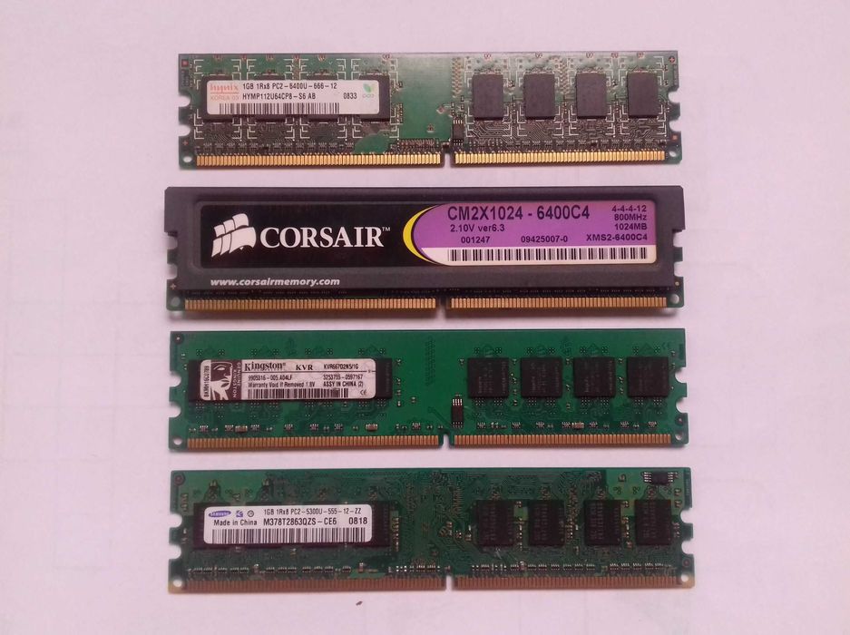 Оперативна пам'ять  1 Гб, DDR2, 800 і 660 Мегагерц.