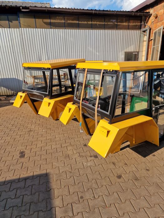 Kabina C360 Kabina ciągnikowa c360 c330 maska c360 Kabina c330