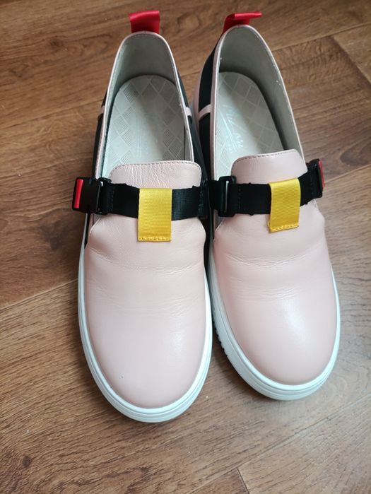 Мокасини шкіряні