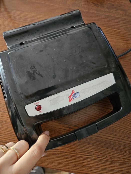 Tostadeira elétrica