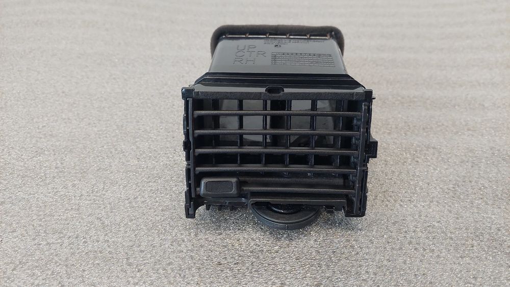 Difusor / saída de ar NISSAN Leaf EV (ZE0)