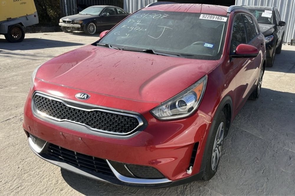 Kia Niro гібрид 2018