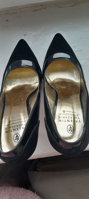 Туфлі жіночі  38,5