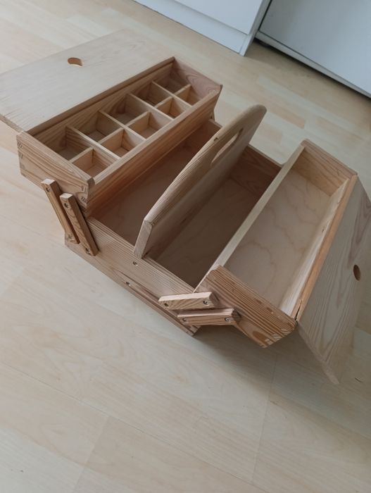 Шкатулки две штуки