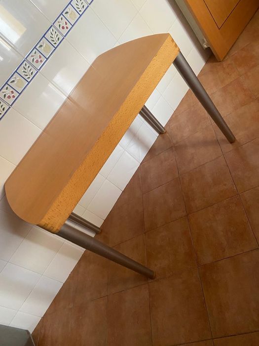 Mesa em madeira extensivel