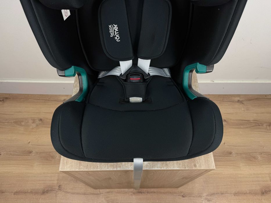 Fotelik samochodowy Britax Romer Evolvafix 76-150Cm Space Black 9-36Kg