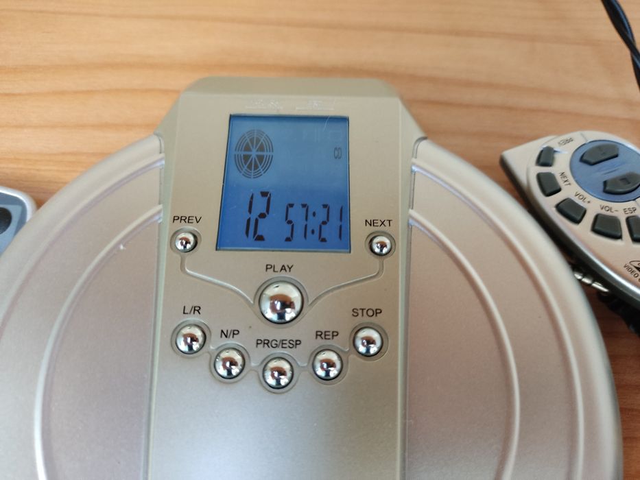 CD, MP3, VCD player(плеер)
