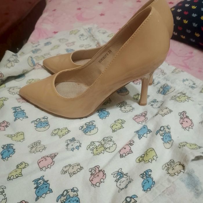 Продам туфлі жіночі