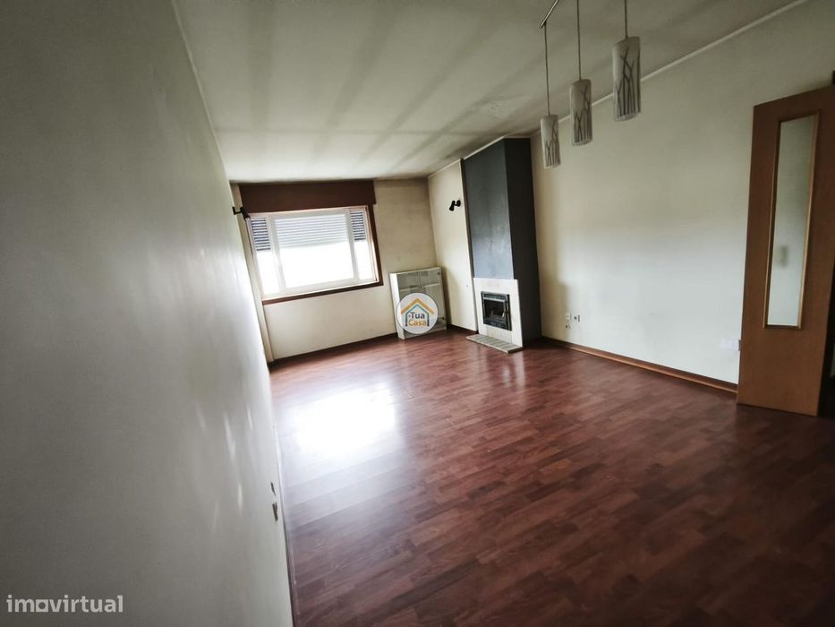 T2 em Gandra, Paredes | Excelente localização, garagem e muita luz nat