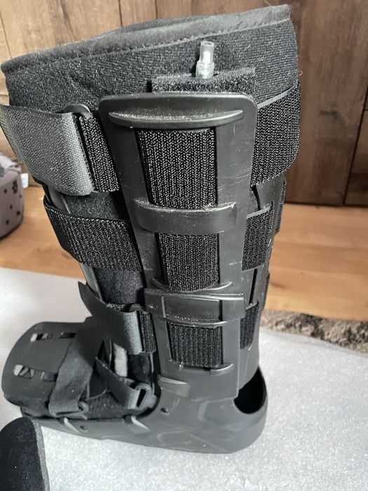 2  męskie  buty ortopedyczne -ortezy