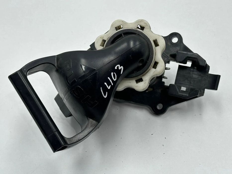 Mecanismo / Suporte Pneu Suplente - Renault Clio III (2007)