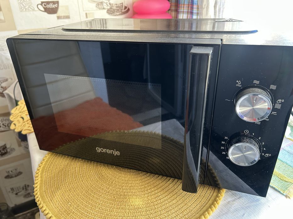 Микроволновая печь Gorenje M020E2BH