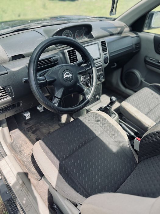 Продам Nissan X-Trail в кузові T30 2004року