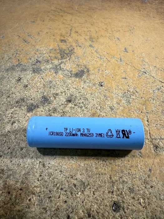 Tempower 2200 mah 16 mOm  18650