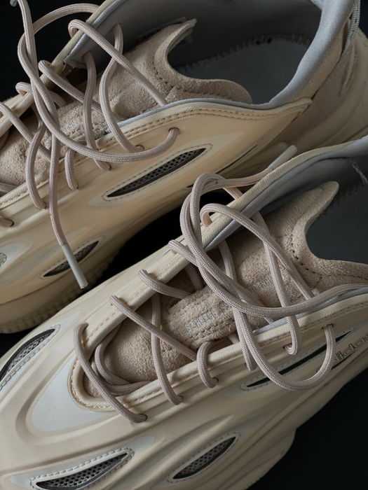 Бежеві кросівки adidas Ozweego Celox